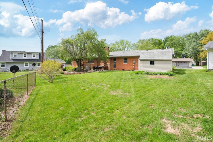 Listing Image 18