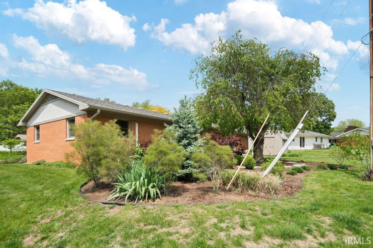 Listing Image 19