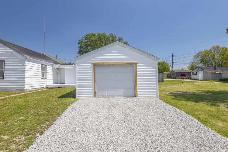 Listing Image 16
