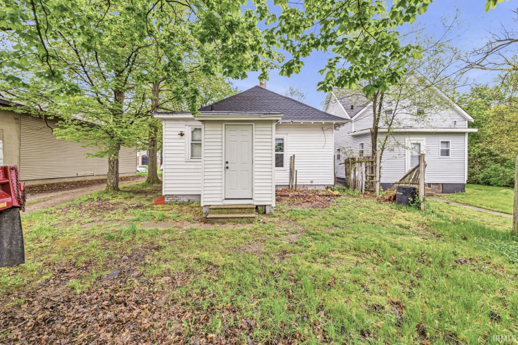 Listing Image 18