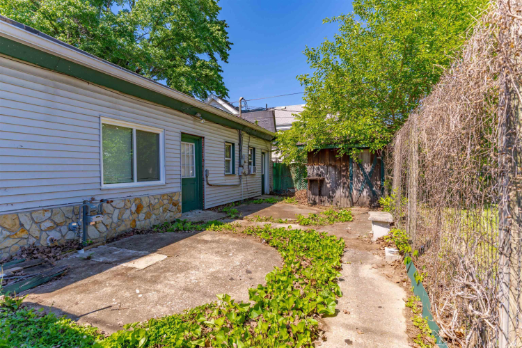 Listing Image 23