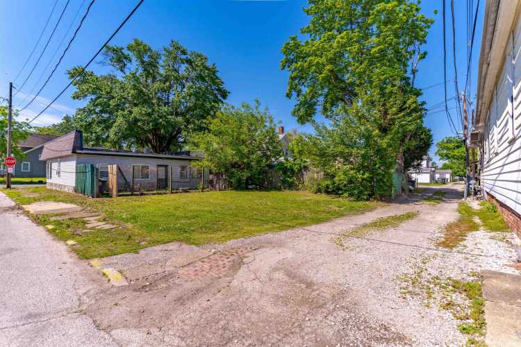 Listing Image 25