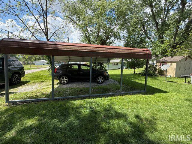 Listing Image 4