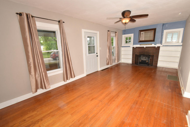 Listing Image 14