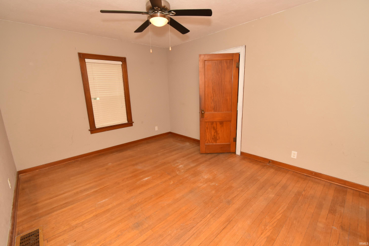 Listing Image 26