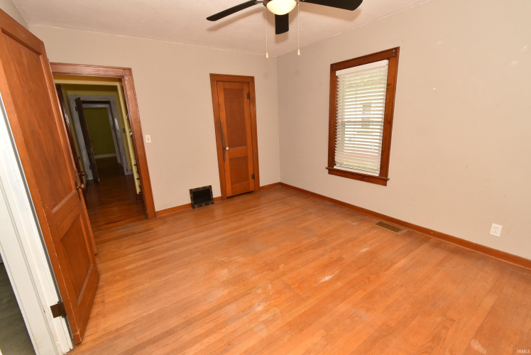 Listing Image 27