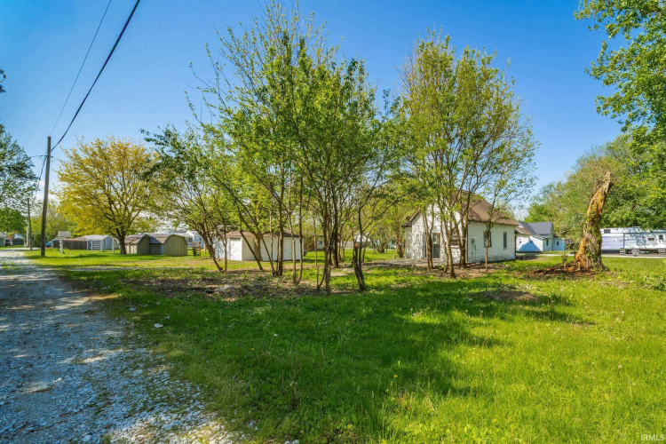 Listing Image 24