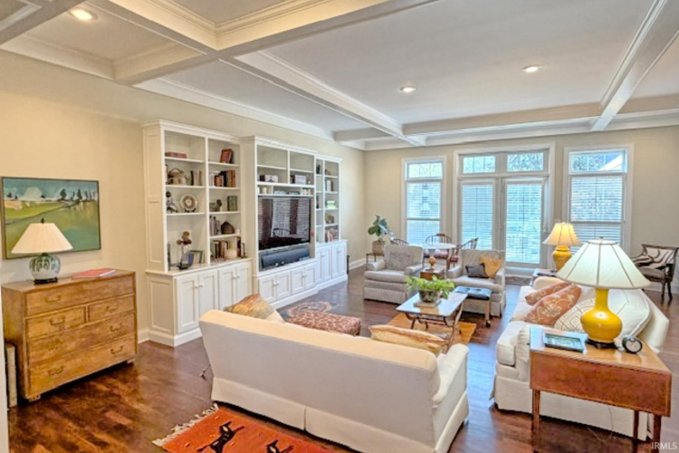 Listing Image 10