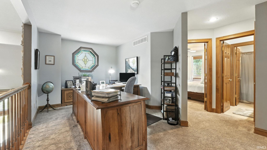 Listing Image 19