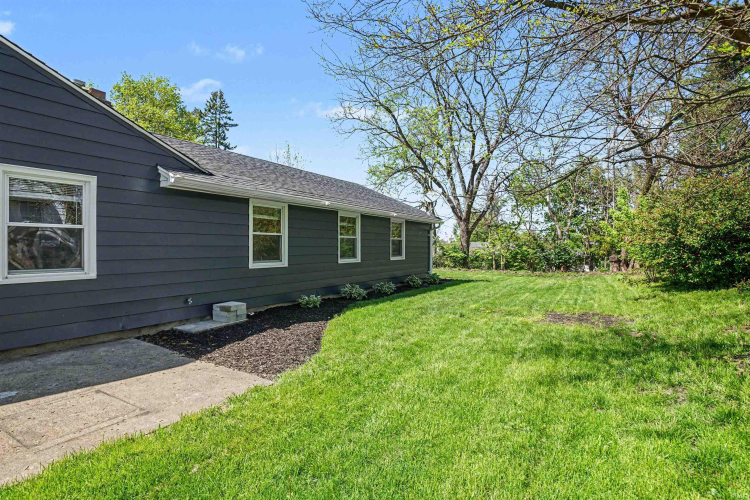 Listing Image 18