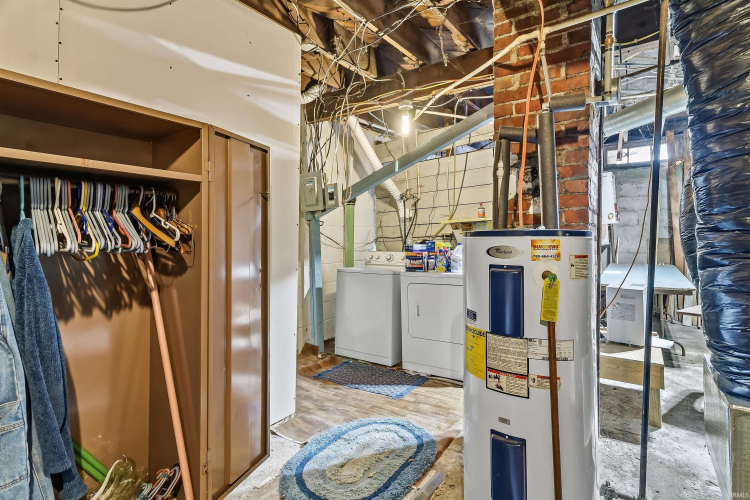 Listing Image 22