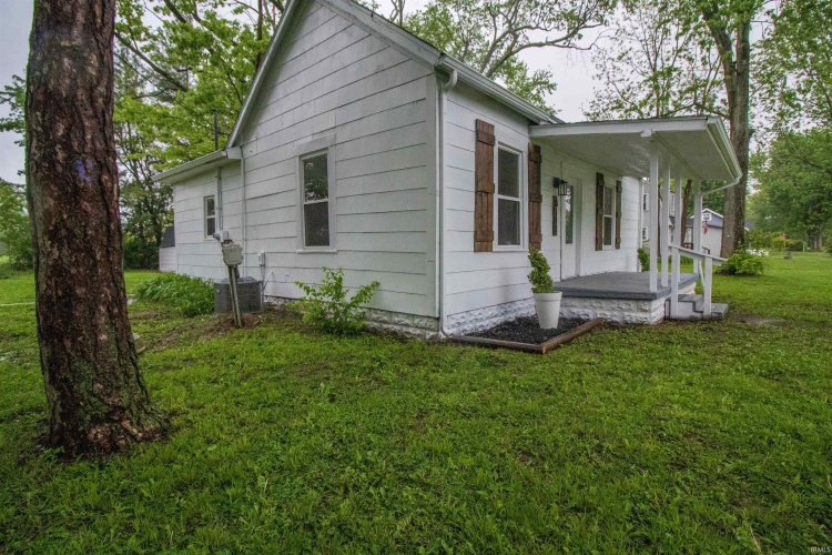Listing Image 3