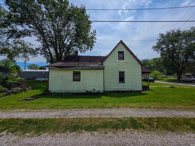 Listing Image 3