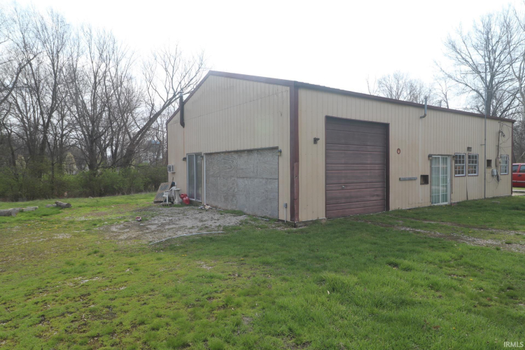 Listing Image 3