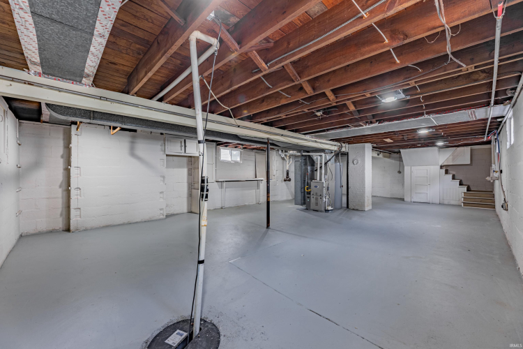 Listing Image 24