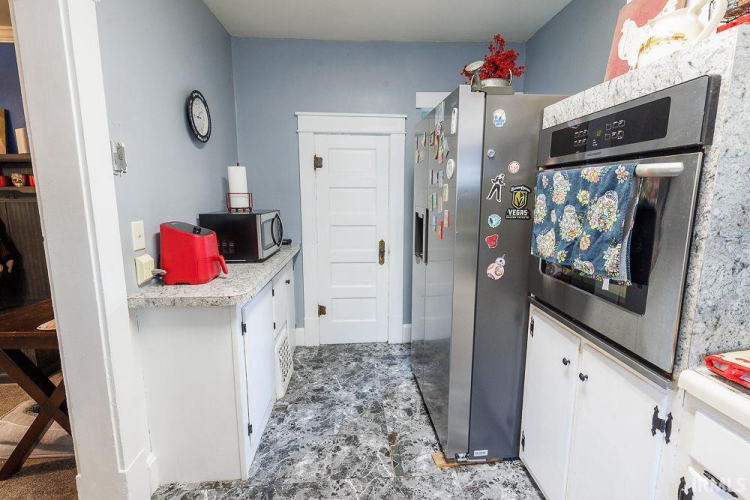 Listing Image 18