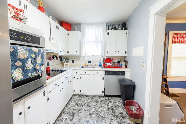 Listing Image 19