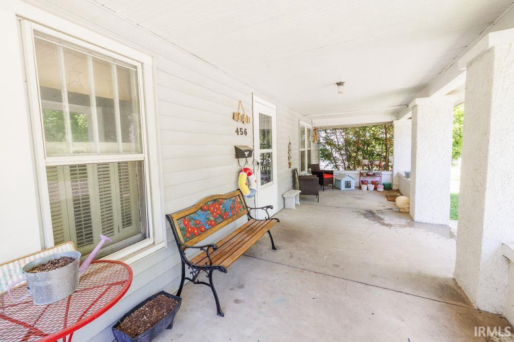 Listing Image 10