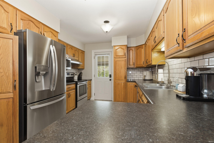 Listing Image 15