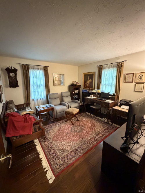 Listing Image 17