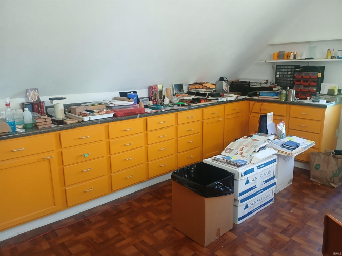 Listing Image 28
