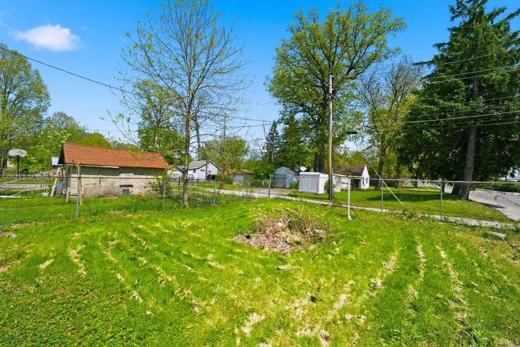 Listing Image 32