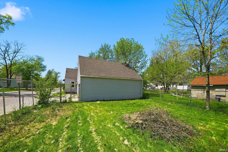 Listing Image 35