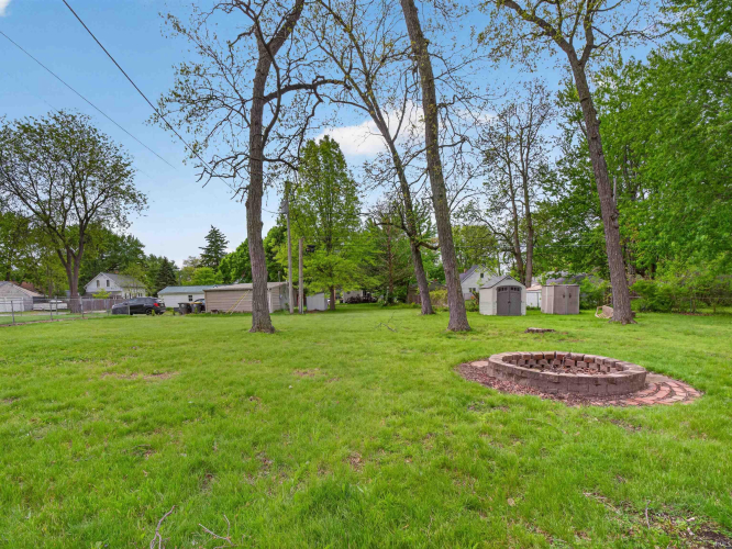 Listing Image 24