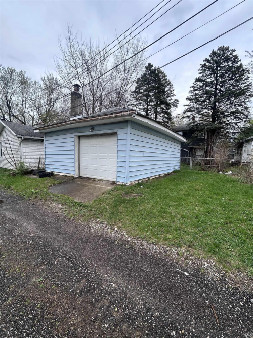 Listing Image 13