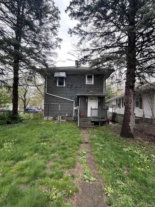 Listing Image 9
