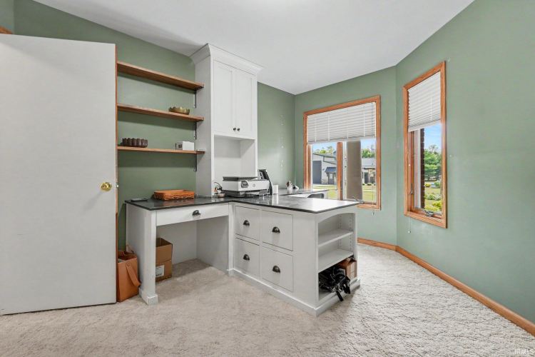 Listing Image 13