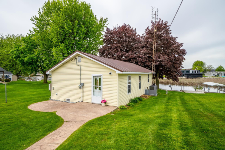 Listing Image 26