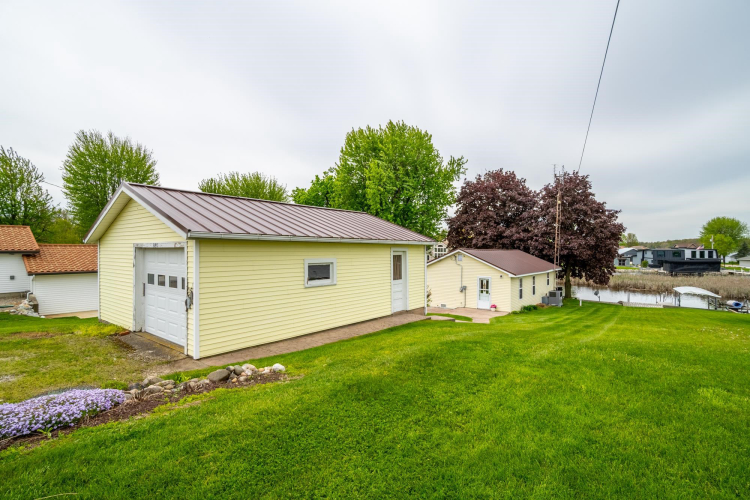 Listing Image 27