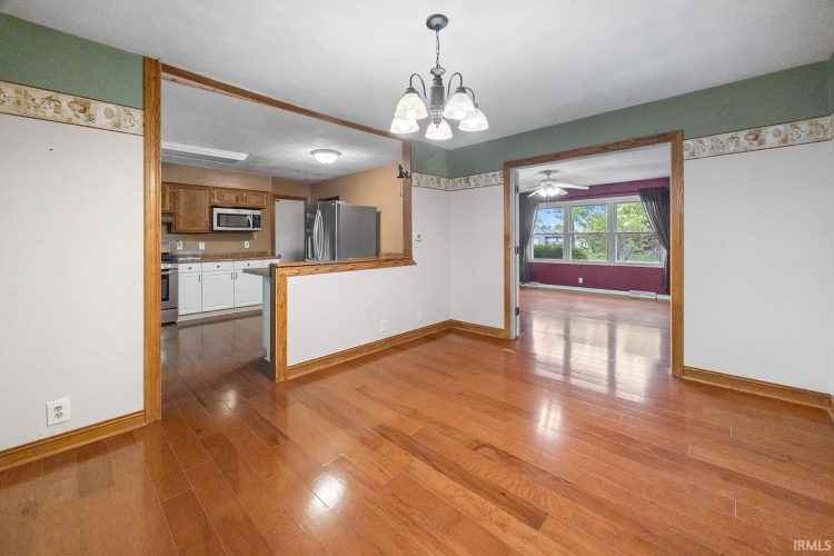 Listing Image 31