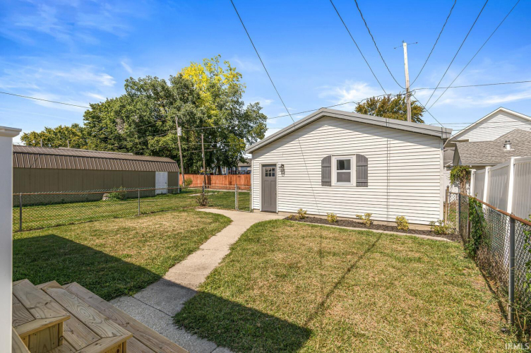 Listing Image 27