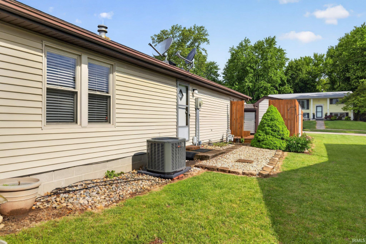 Listing Image 21