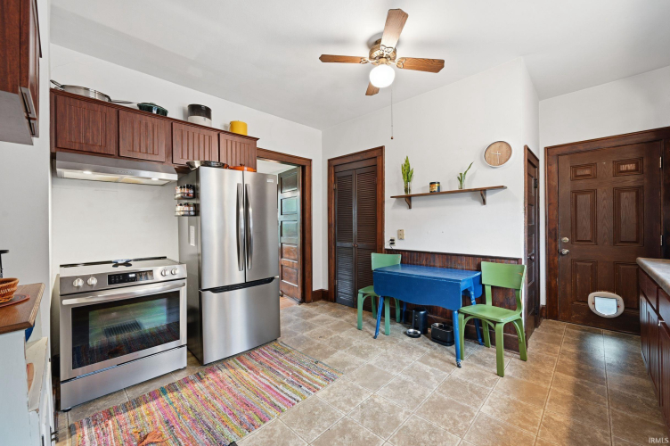 Listing Image 14