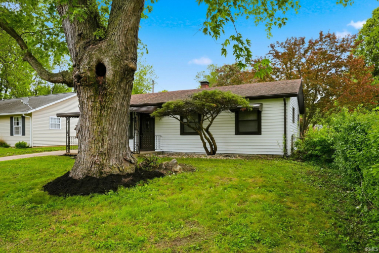 Listing Image 3