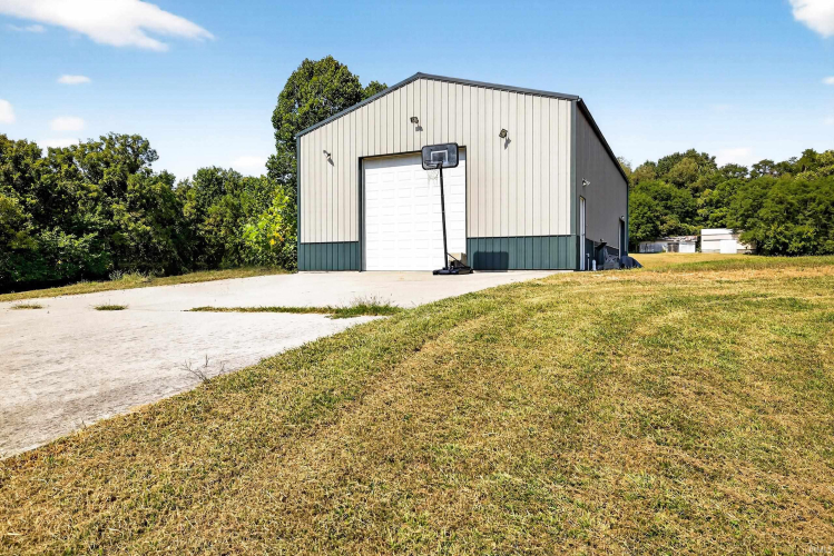 Listing Image 36