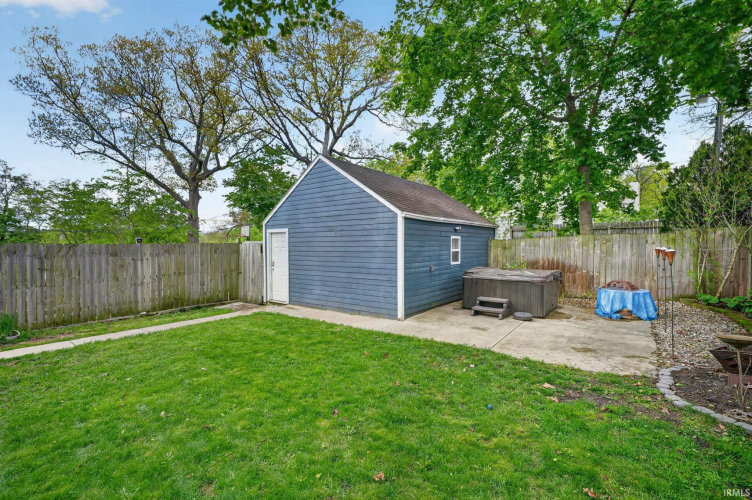 Listing Image 17