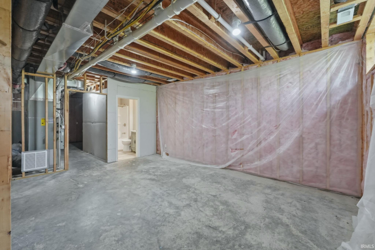 Listing Image 27