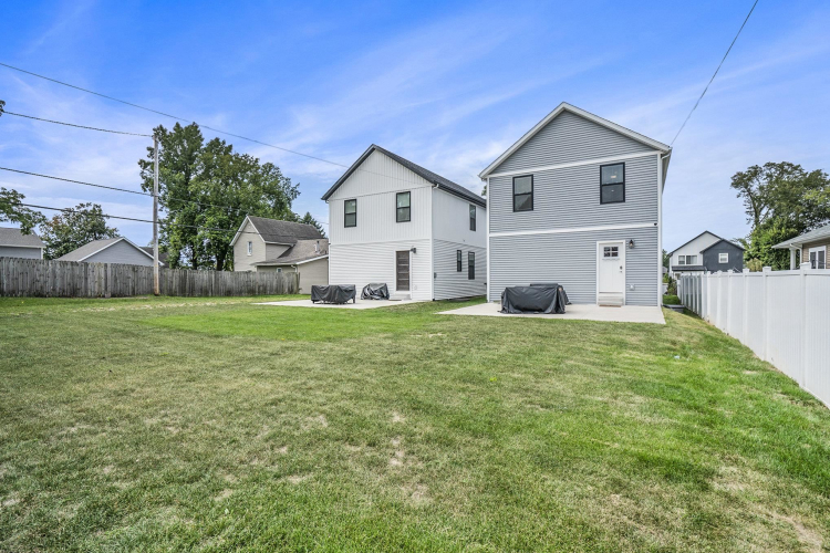 Listing Image 32