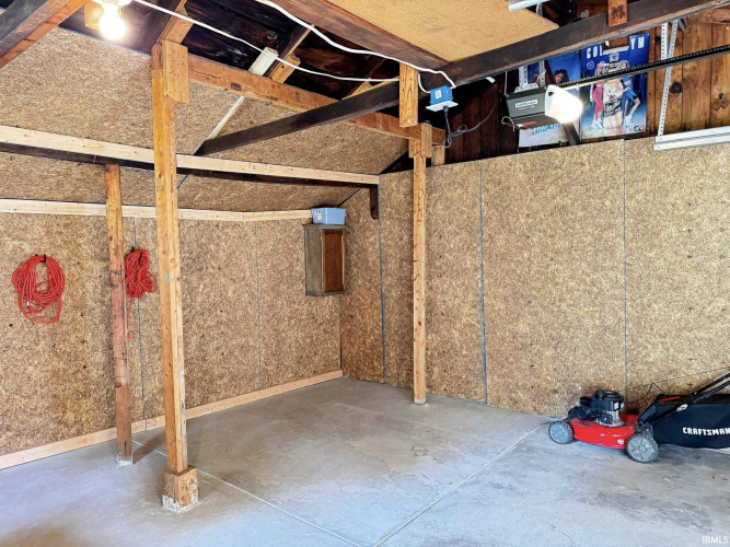 Listing Image 32