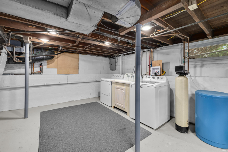 Listing Image 32
