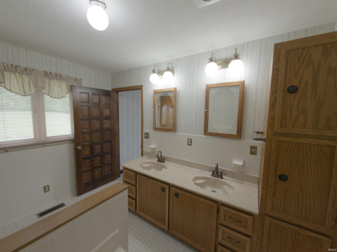 Listing Image 29