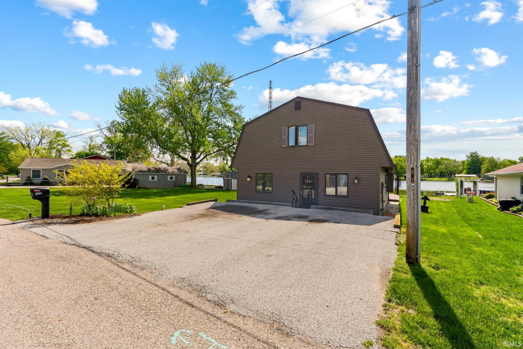Listing Image 6