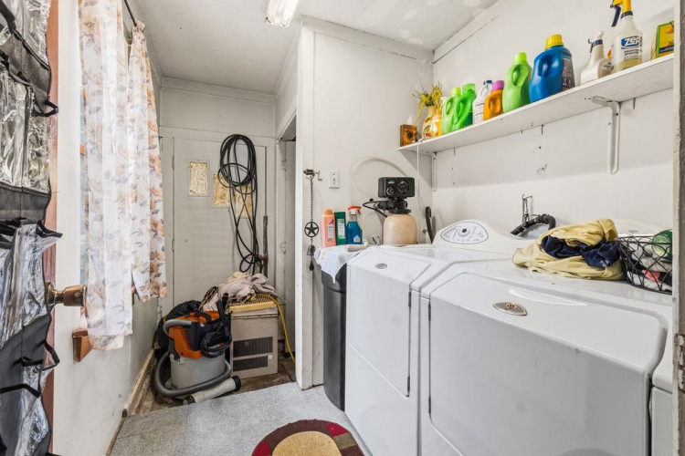 Listing Image 17