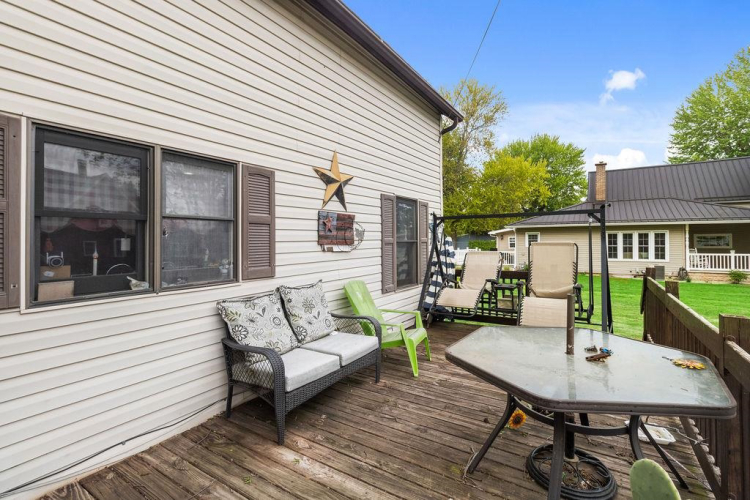 Listing Image 3