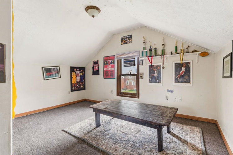 Listing Image 25