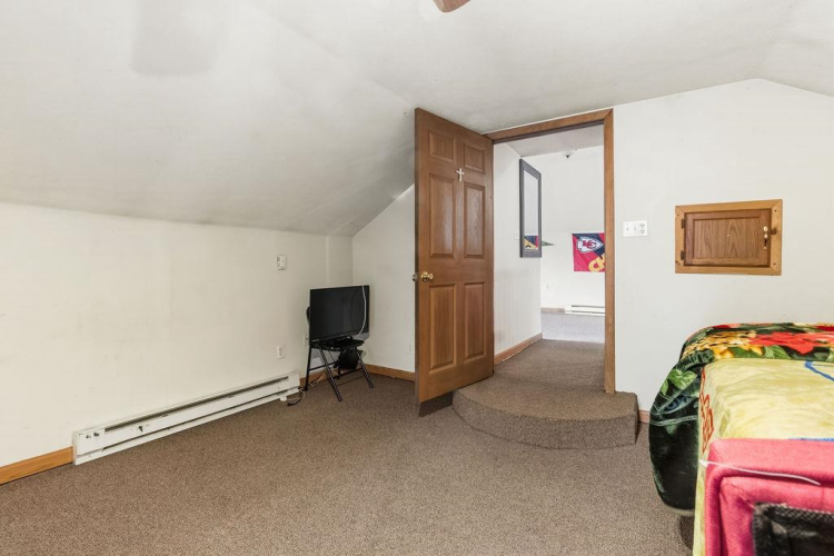 Listing Image 28